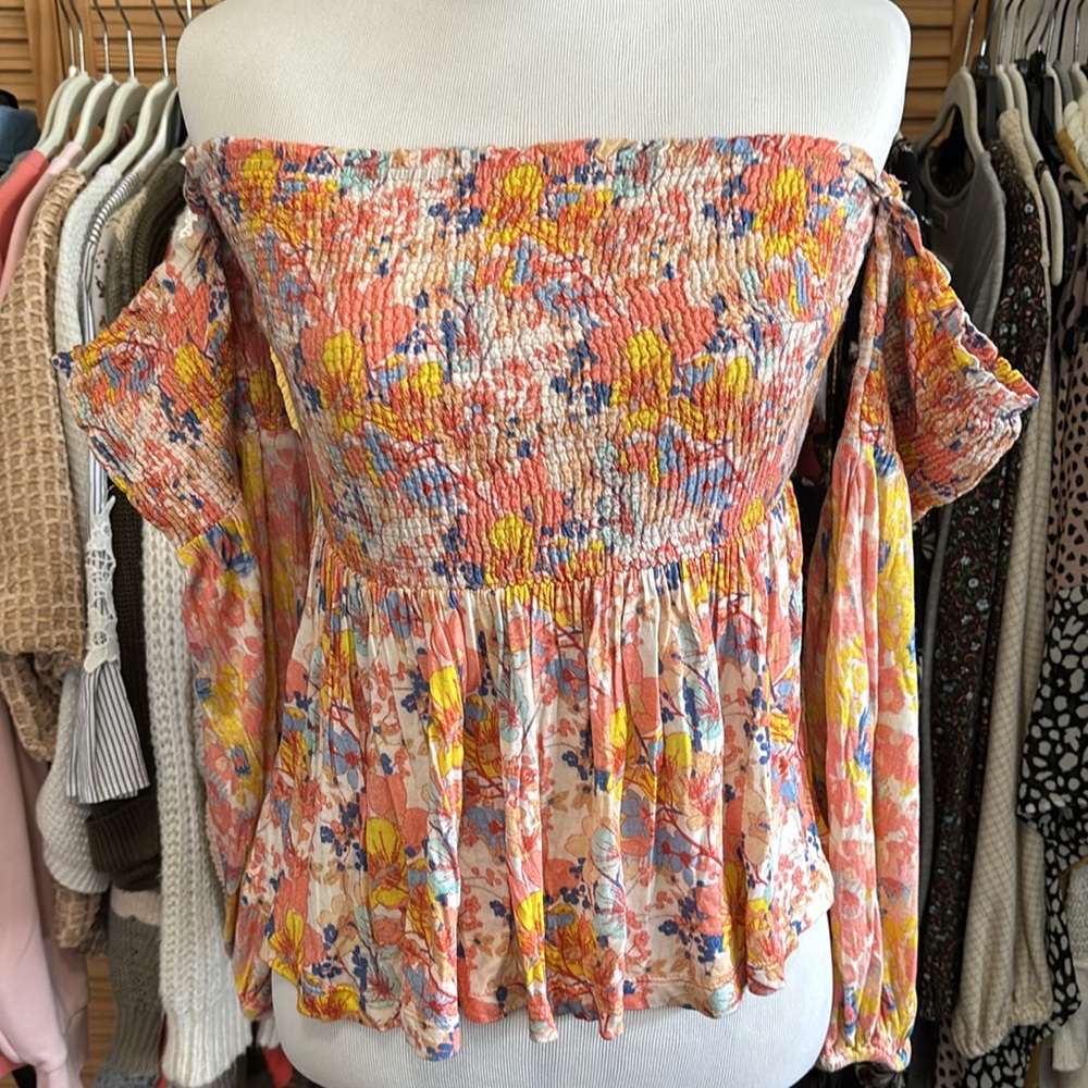 ☀️SOLD☀️Anthropologie - Long Sleeve Off-the-Shoulder - Picture 4 of 10